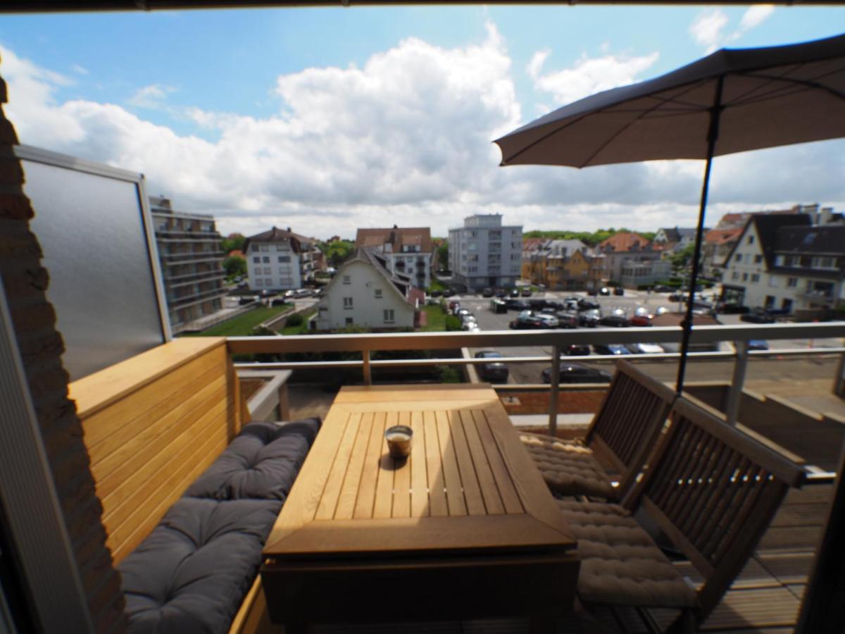 Appartement Sur La Digue - De Haan - Le Coq - Silver Beach D2 Exterior photo