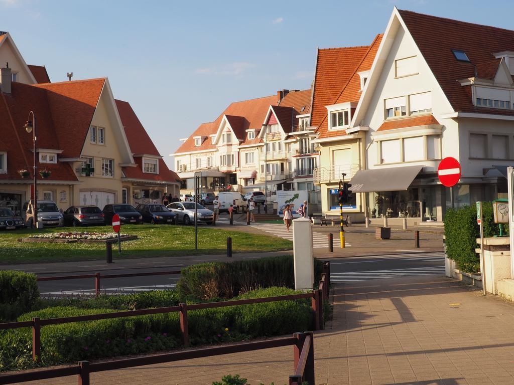 Appartement Sur La Digue - De Haan - Le Coq - Silver Beach D2 Exterior photo