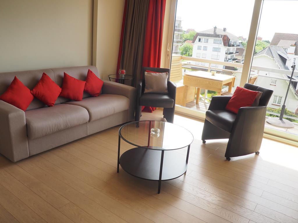 Appartement Sur La Digue - De Haan - Le Coq - Silver Beach D2 Exterior photo